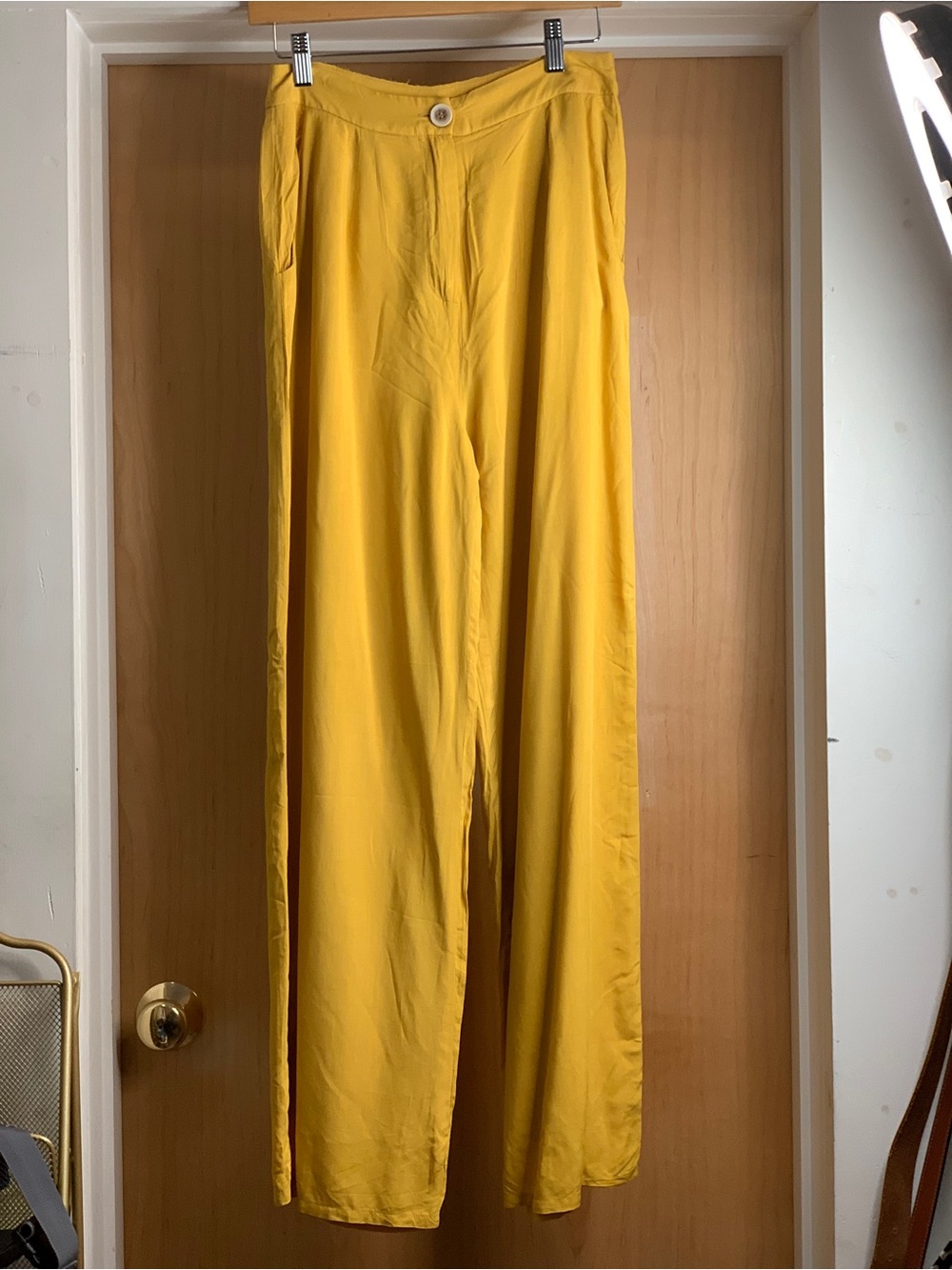 Kittenish High-Waist Wide Leg Pants in Mustard Yellow Size-Measures 26” Waist